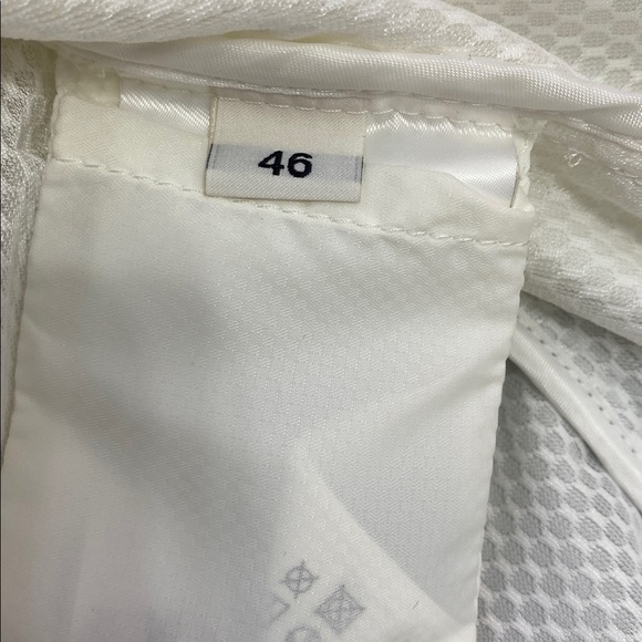 NWT POST CARD White Sleeveless Vest with Black Accents with hoodie - Picture 7 of 11